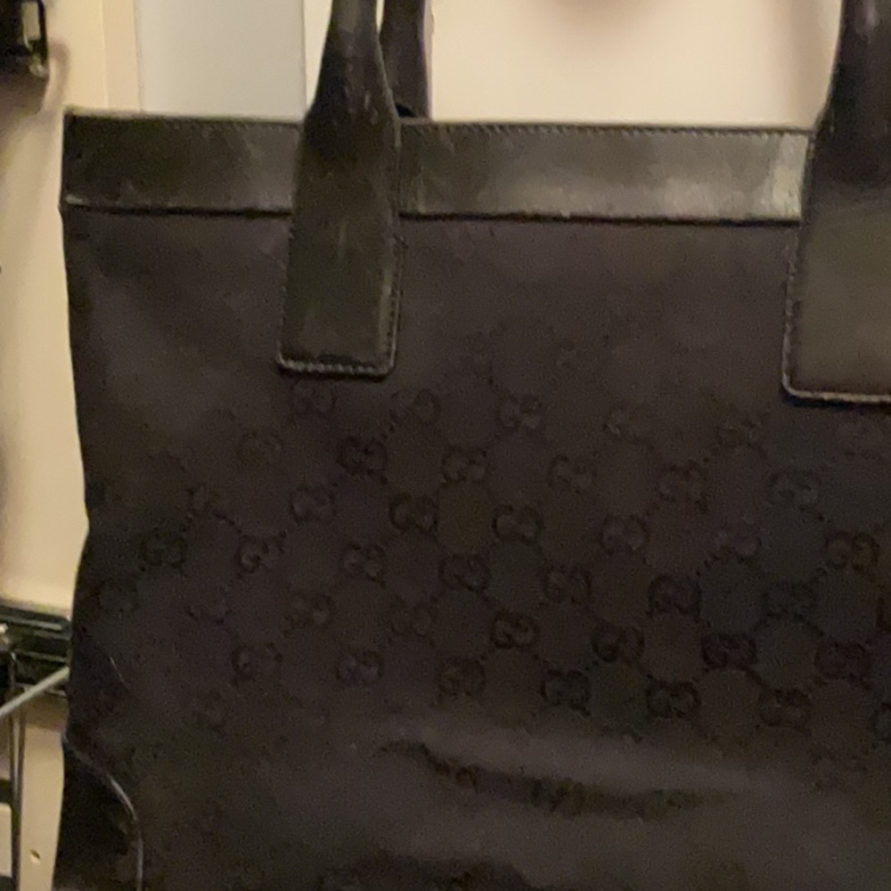 Authentic GUCCI Black GG Nylon Monogram Leather Abbey Medium Tote Bag - Picture 2 of 16